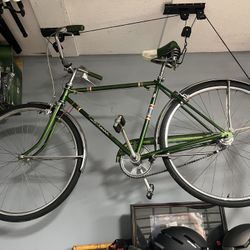 Schwinn Vintage Men & Women Bicycles