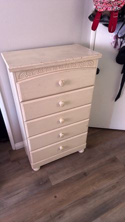 Dresser