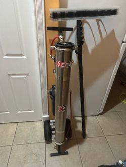 XERO pure and Solar panel pole