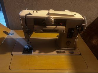 Singer Sewing Machine