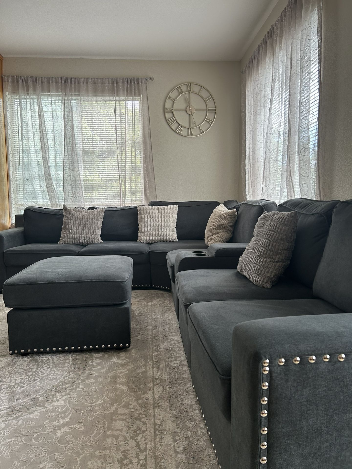 Couches like brand new only used for three months got new one