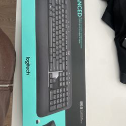 Logitech Wireless keyboard 
