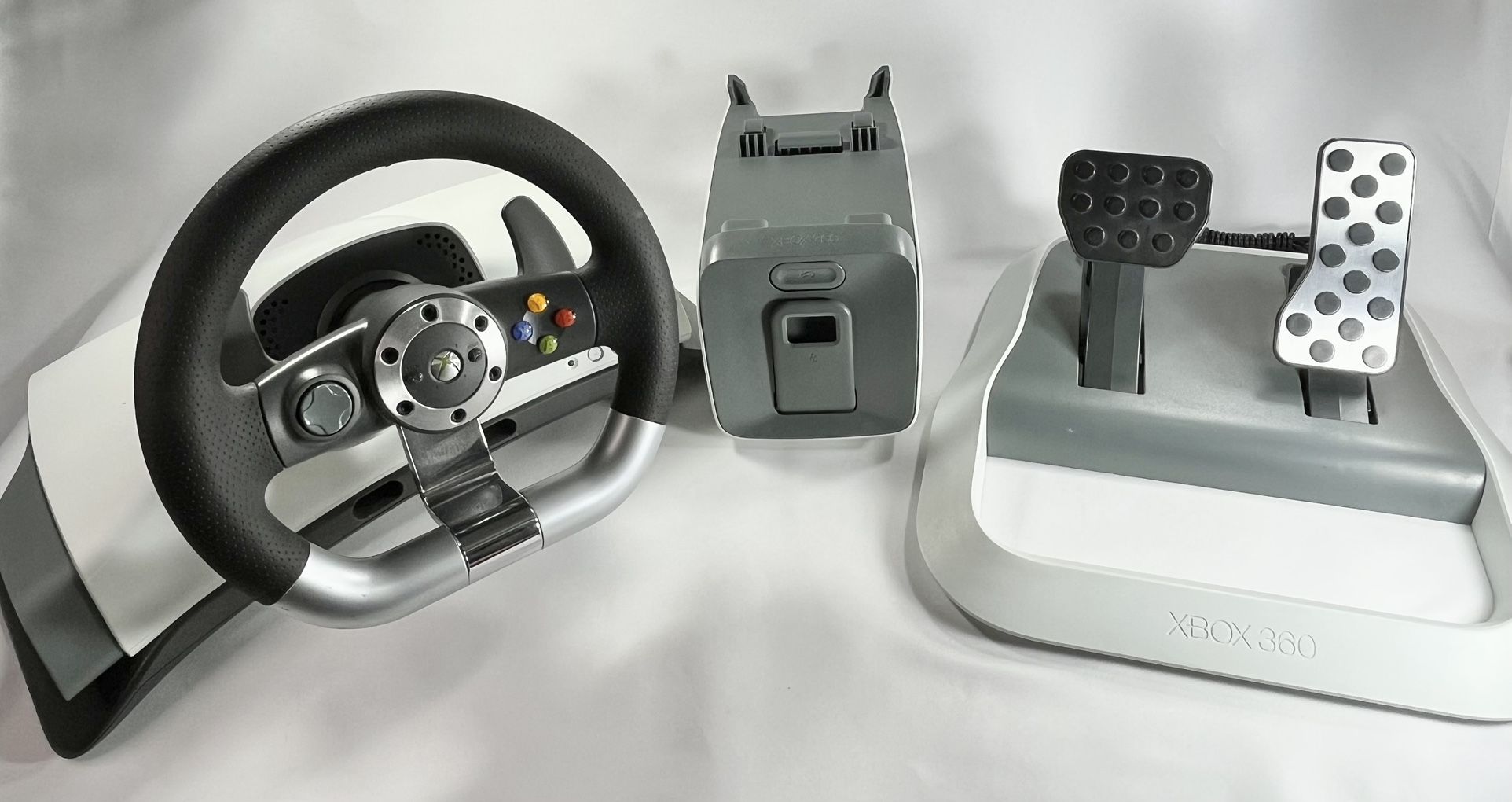 Official Microsoft Xbox 360 Wireless Racing Wheel & Pedals Bundle Tested