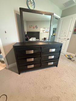Bedroom dresser