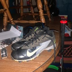 Base Ball Youth Cleats