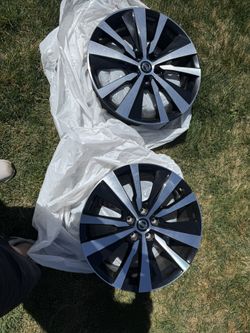 4 19 Inch Wheels Off Nissan Altima For Sale 4 Months Old