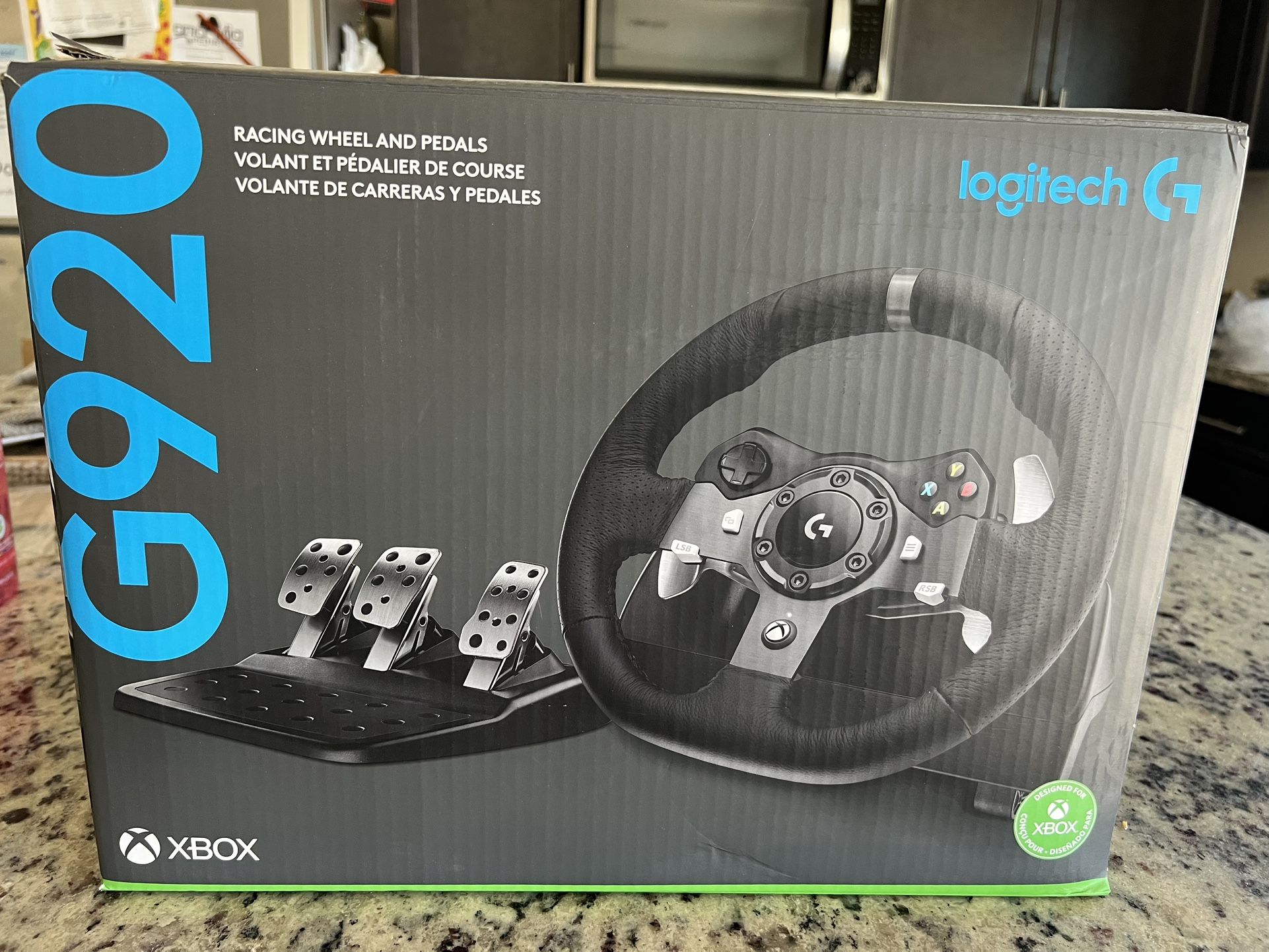 Logitech G920 Driving Force Racing Wheel for Xbox One/PC