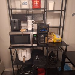 New Bakers Rack With S Hooks And Outlets