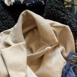 Women’s Shoes And Clothing 