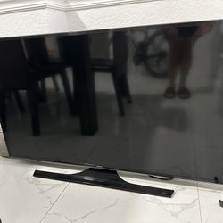 Samsung Smart TV HDTV 50 Inches Like New