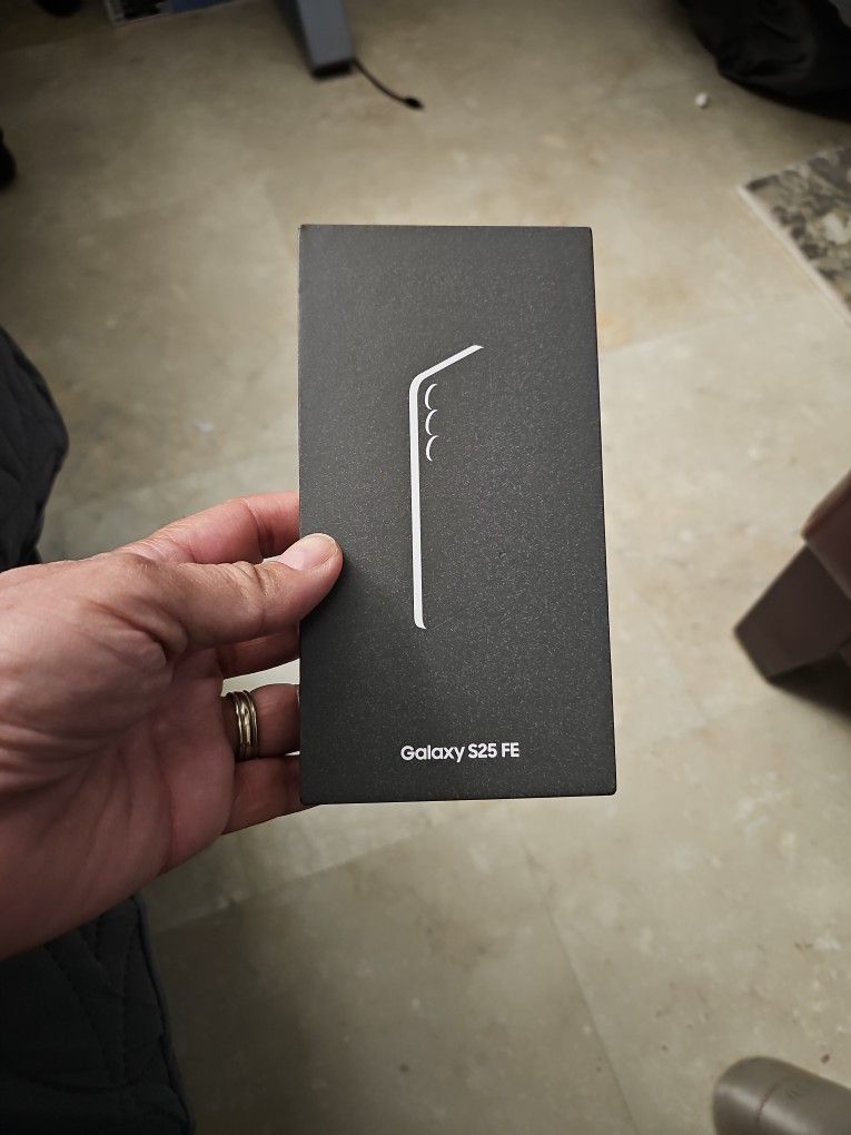 Samsung S25 FE 128GB New Sealed Box