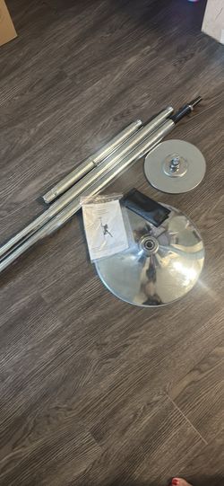DANCE POLE