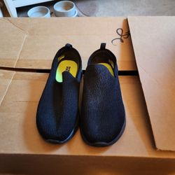 Women's Tennis Shoes 
