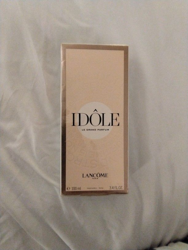 Idôle Le Grand Parfum