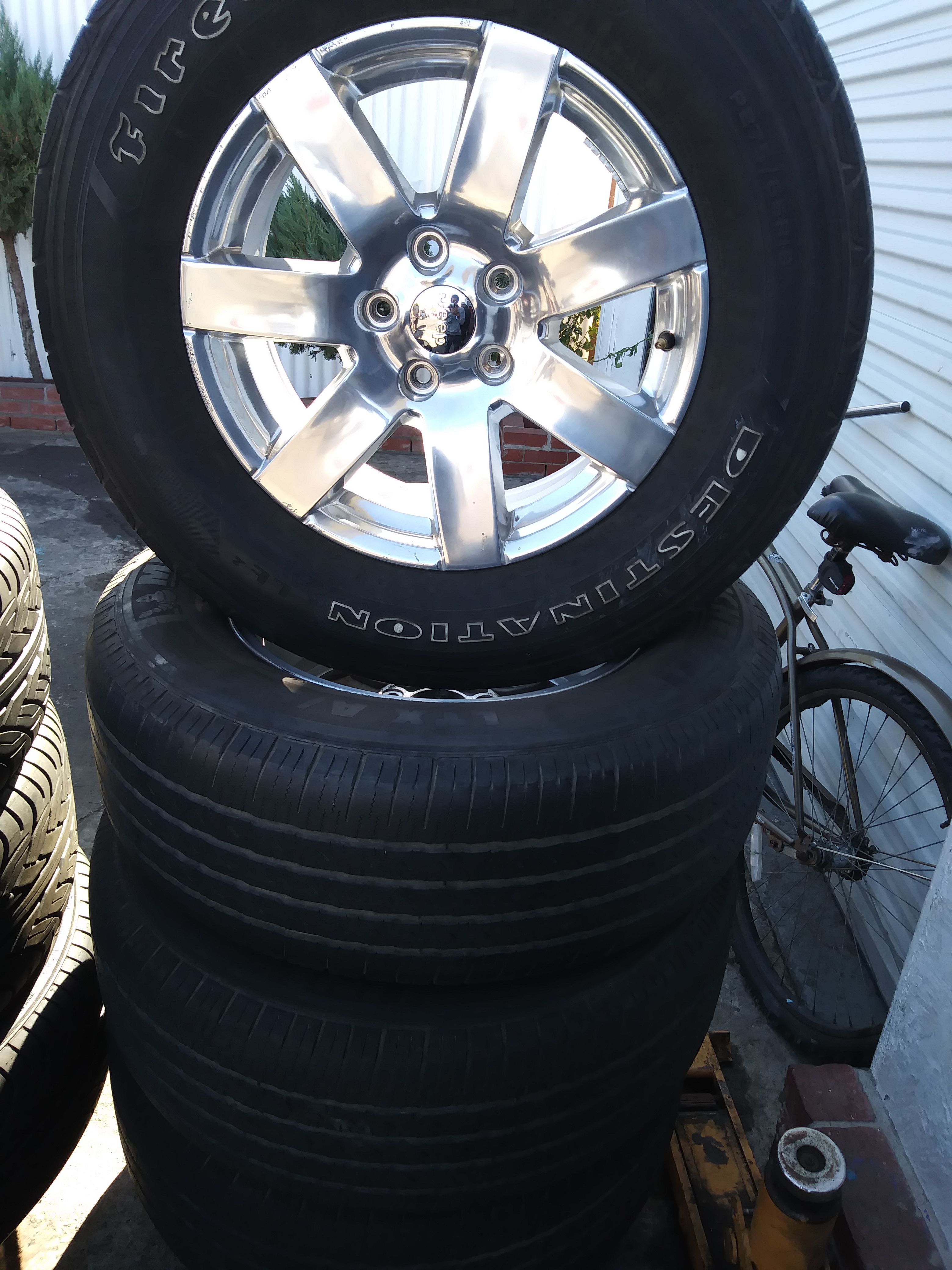 Jeep wheels & 26's hit me up also acura & honda parts on deck