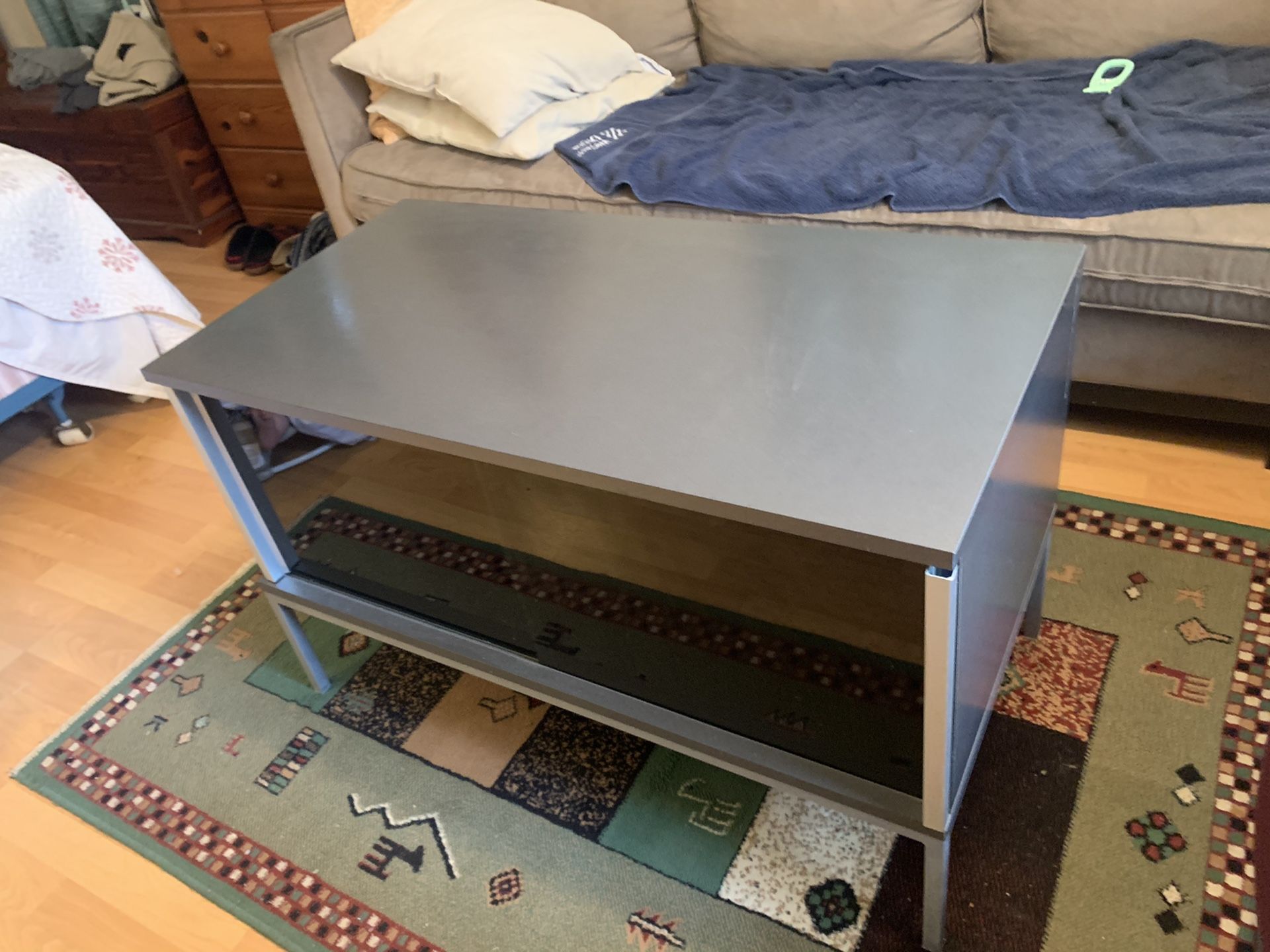 Tv stand/coffee table