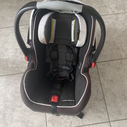 Infant Car Seat $20
