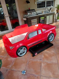 Kids car bed