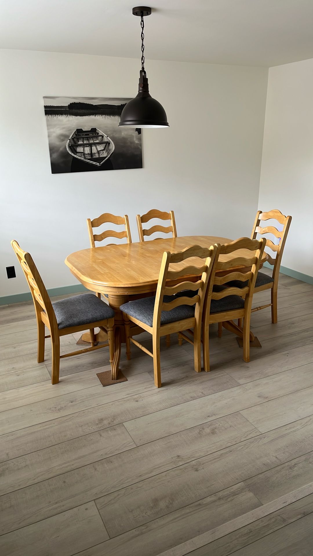 Dining room Table