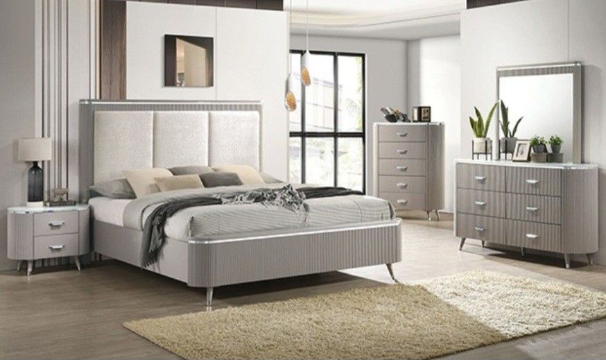 Brand New Light Grey Contemporary Style 4pc Queen Bedroom Set (Available In Eastern King)