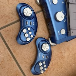 Hyperkin Retron 3 Console With Super Mario All Stars Game 2 Controllers