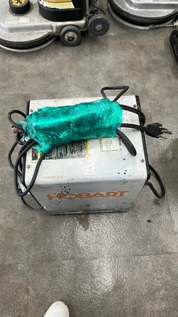 Hobart Welder / Wire Feed Welder