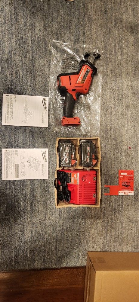 Milwaukee 18V Hackzall / Sawzall + (2) 5.0 AH Batteries and Charger