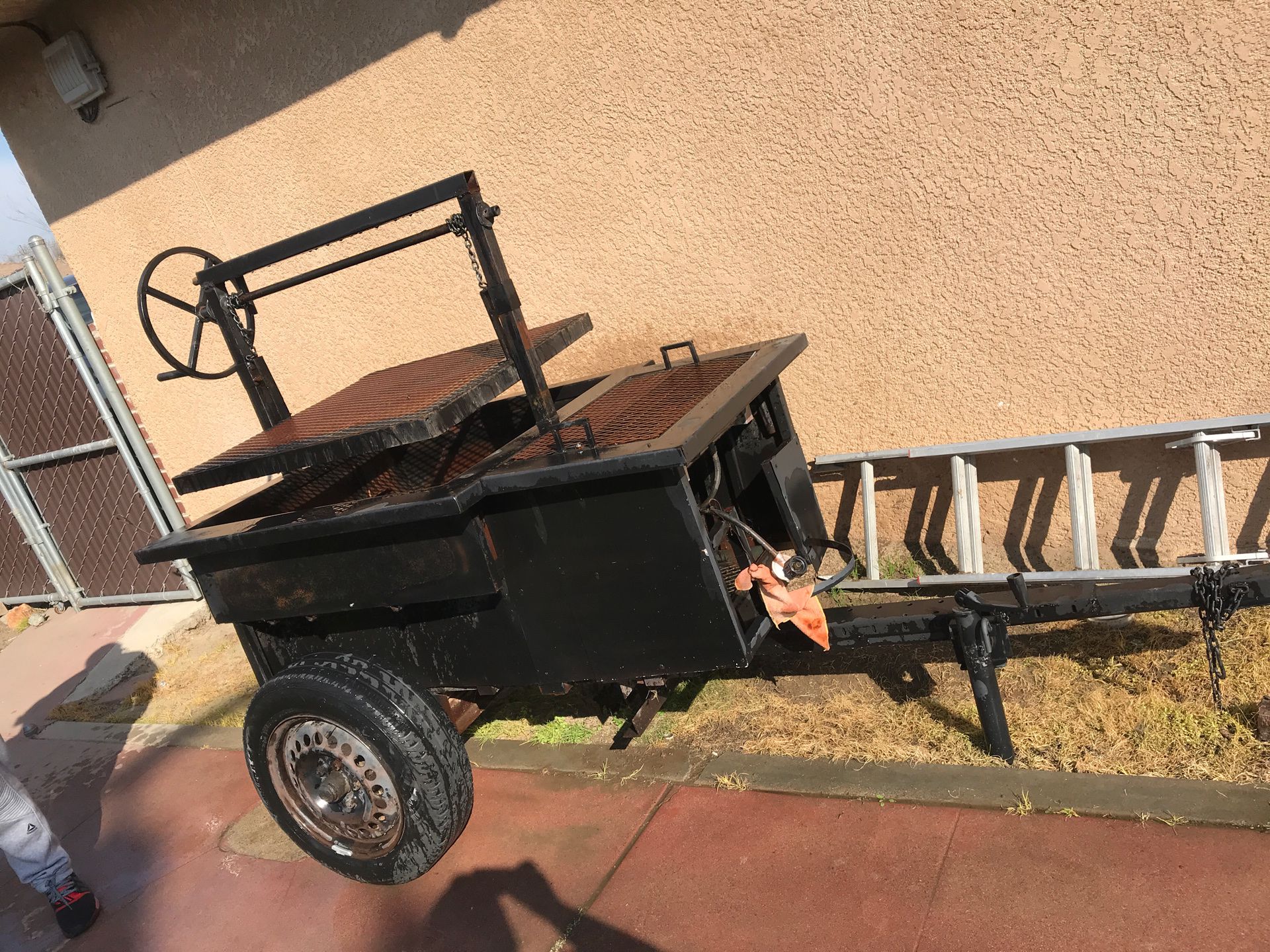 BBQ trailer Propane/charcoal