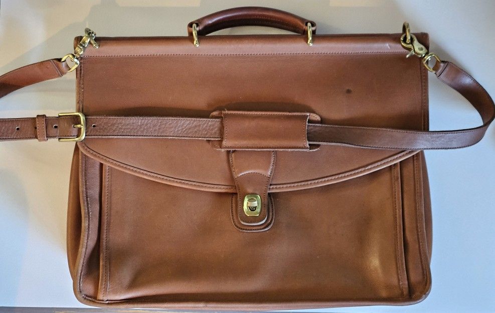 Vintage Coach Leather Messenger Bag Briefcase 5266 Beekman for Sale in Fresno CA OfferUp