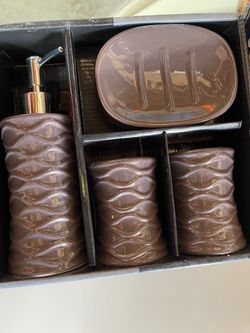 4-Piece Brown Ceramic Bathroom Accessory Set