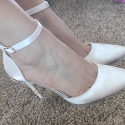 Elegant Wedding Heels Size 8 1/2