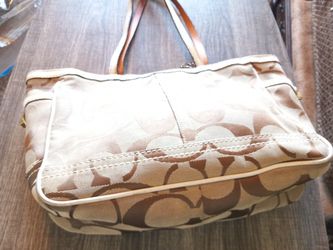 COACH BAG TAB SIGNATURE CLOTH , WHITE TRIM  MEDIUM