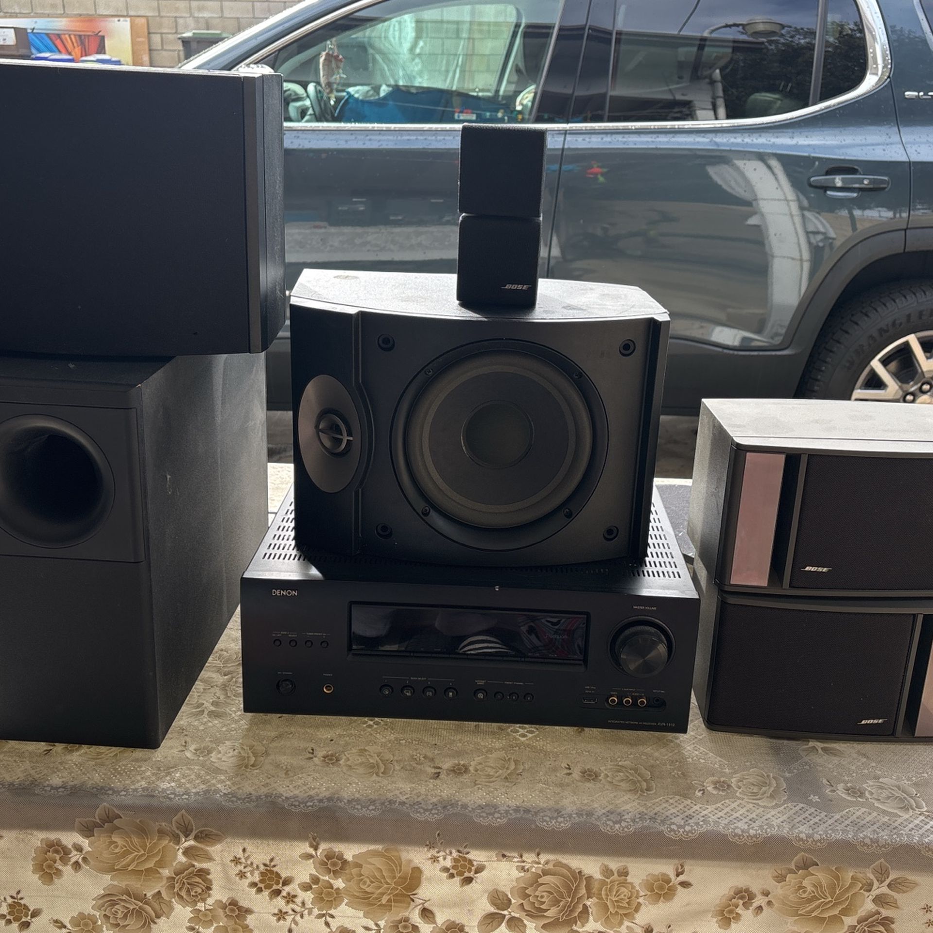 Bose Speakers Set