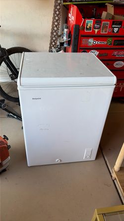 Costco Box Freezer 4.9 Cubic Foot
