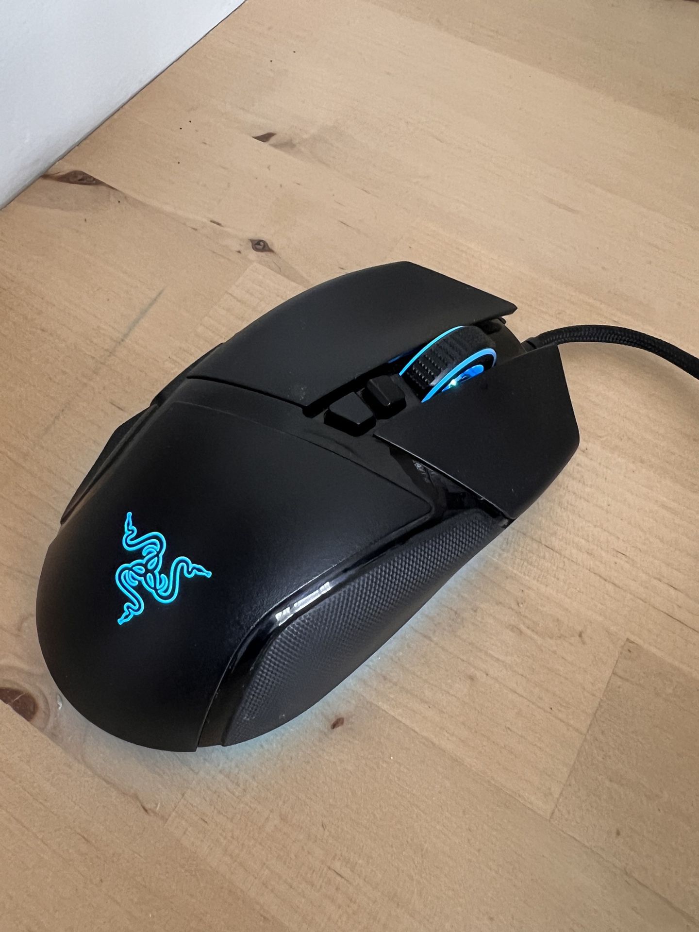 Razor Basilisk V3 Pro 35k Wireless Or Wired Mouse