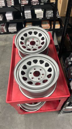 4 Wheels off Chevy Colorado