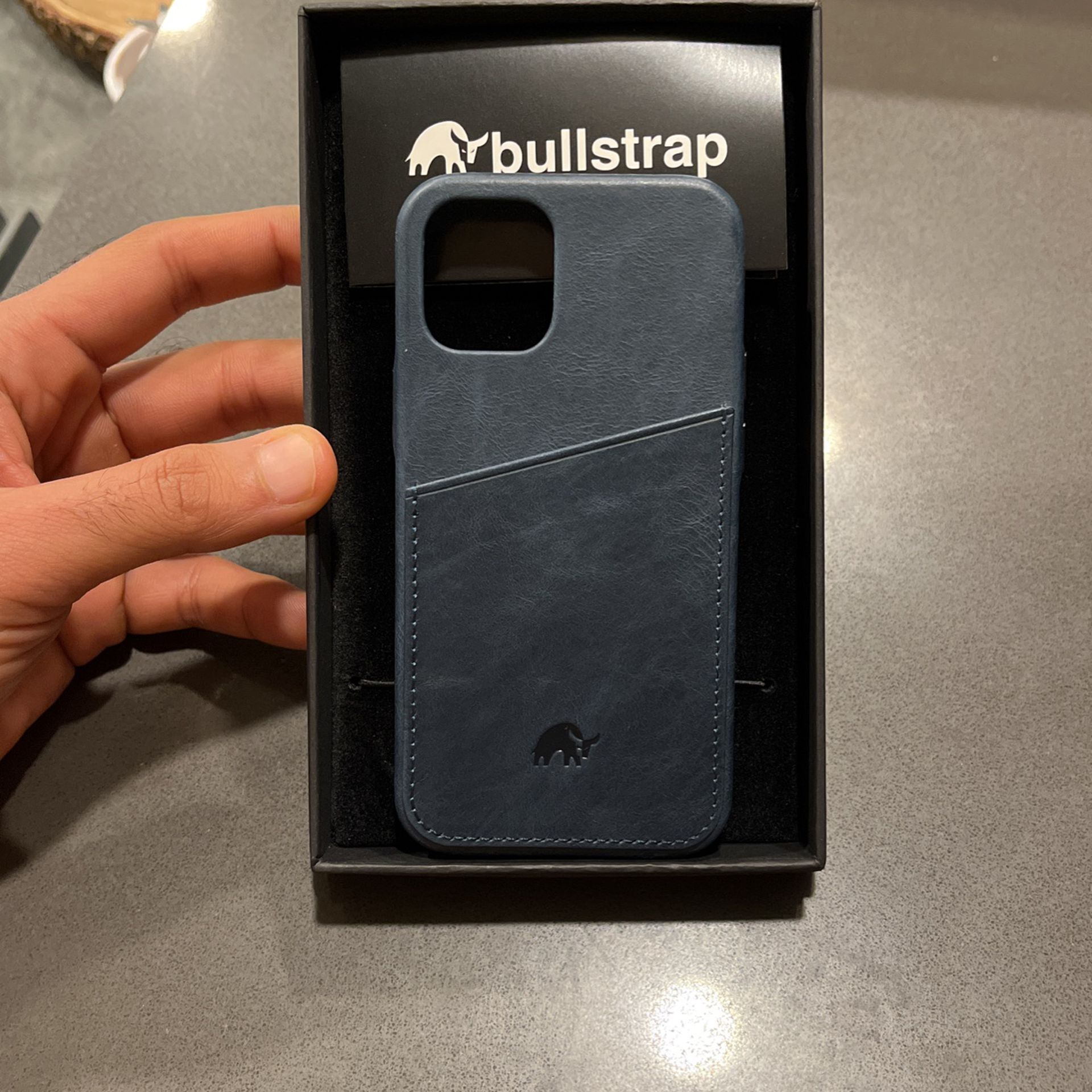 Bullstrap iPhone 12 Mini Leather case for Sale in San Diego, CA - OfferUp