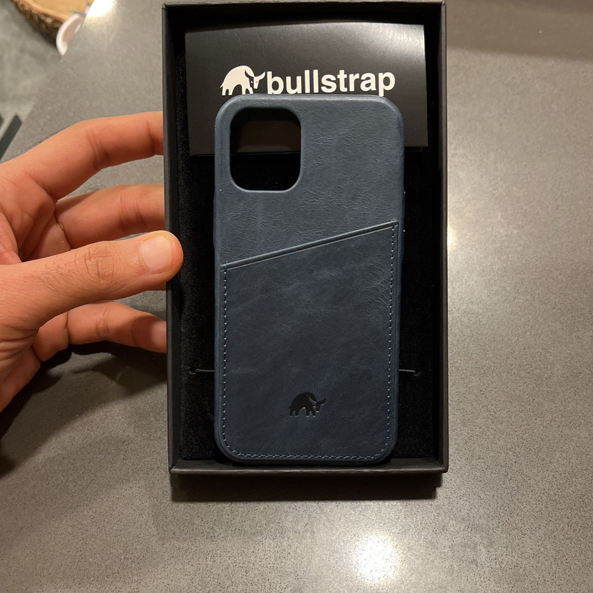 Bullstrap iPhone 12 Mini Leather case for Sale in San Diego, CA OfferUp