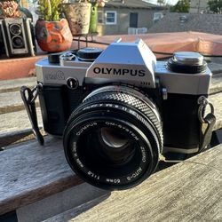 Vintage Olympus 35mm Film Camera 