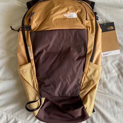 The North Face Basin 18L Backpack 