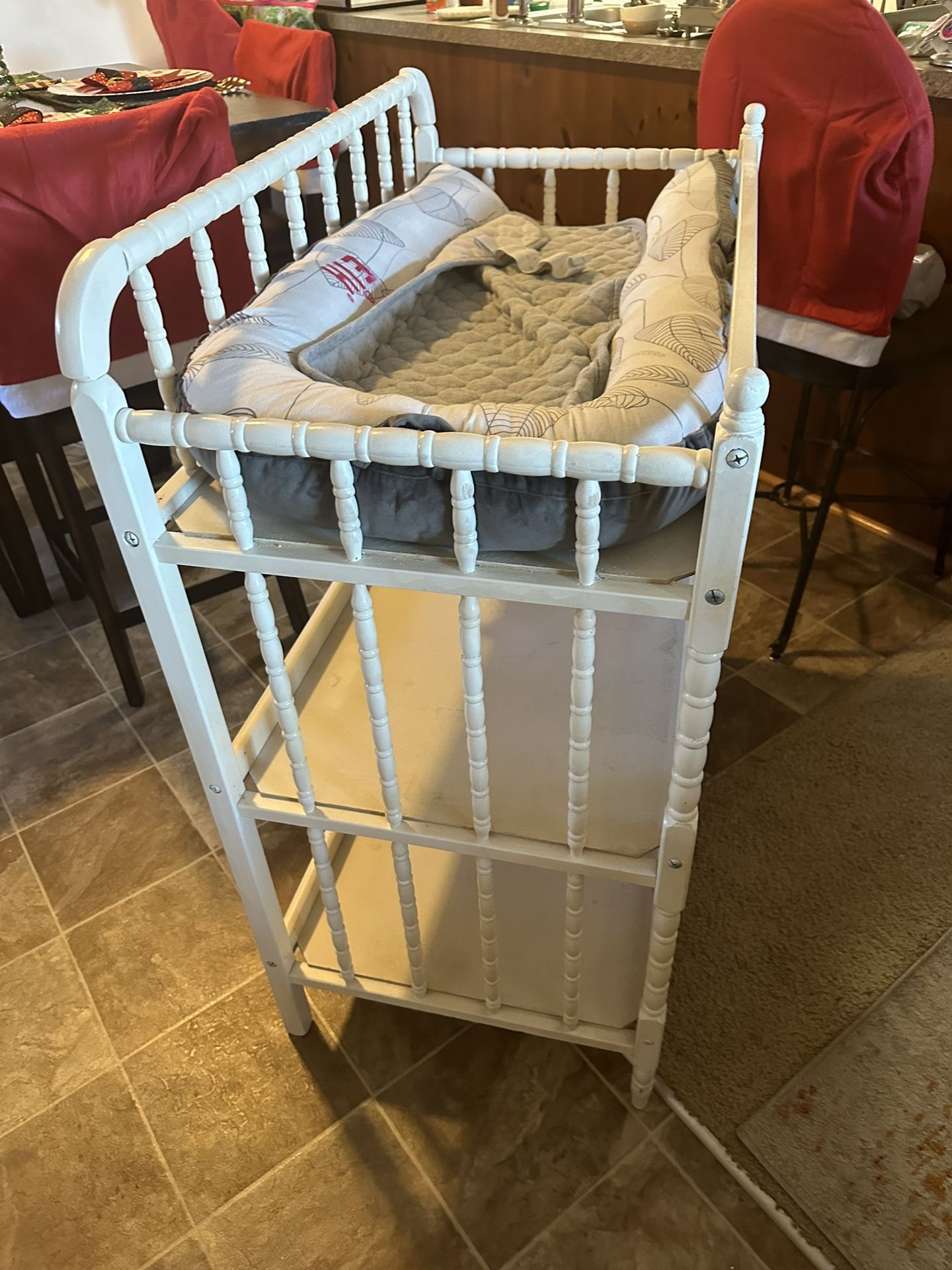 Baby Changing Table With Shelves 