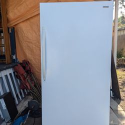 Upright Freezer Kenmore 17 Cubic Feet Commercial Frost Free 