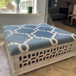 Ottoman/ Settee / Bench / Couch