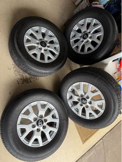 Toyota Tacoma 2024 rims and tires