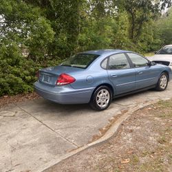 2007 FORD Taurus SE