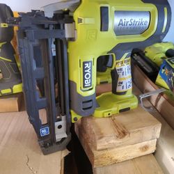 Ryobi 18v 16g  Finish Nailer 