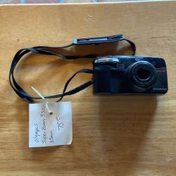 Olympus 35mm SuperZoom 3500 Camera
