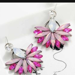 *SALE PRICE* Elegant Crystal Rhinestone Pink Deco Stud Earrings *See My Other 600 Items*