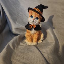 Orange Kitty With Witch Hat And Collar Figurine/Decor 