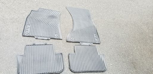 Audi A-4 floor mats 2015
